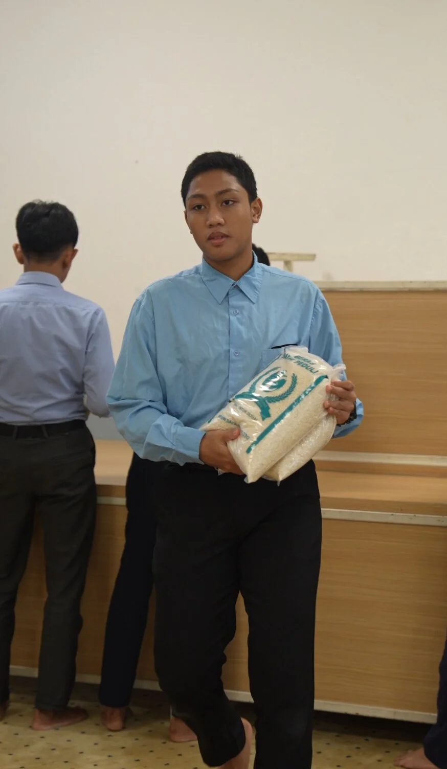 Foto 18 dari album Pendistribusia Beras Untuk Santri Tahfidz 2026
